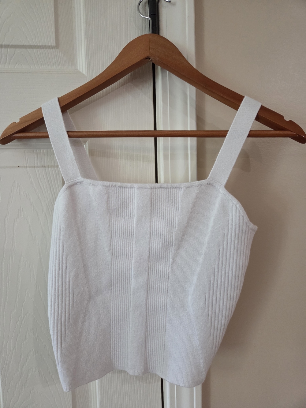 5 For 25💥Abercrombie & Fitch White Ribbed Knit Cami